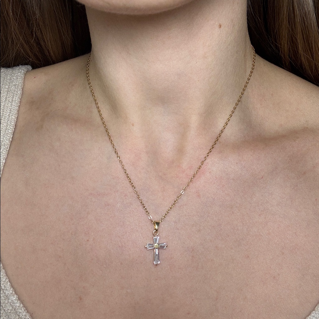 Gold Stainless Steel Cubic Zirconia Cross Pendant Necklace - Elegant Delicate 33$